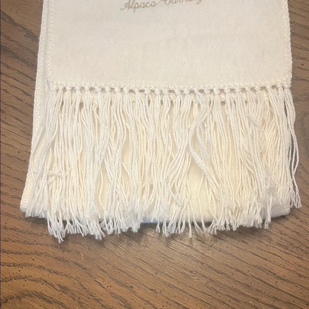 Alpaca Camargo winter‎ white (cream) scarf with fringe